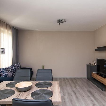 Cozy Flats Nearby Center Free Park Area Apartamento Varna Exterior foto
