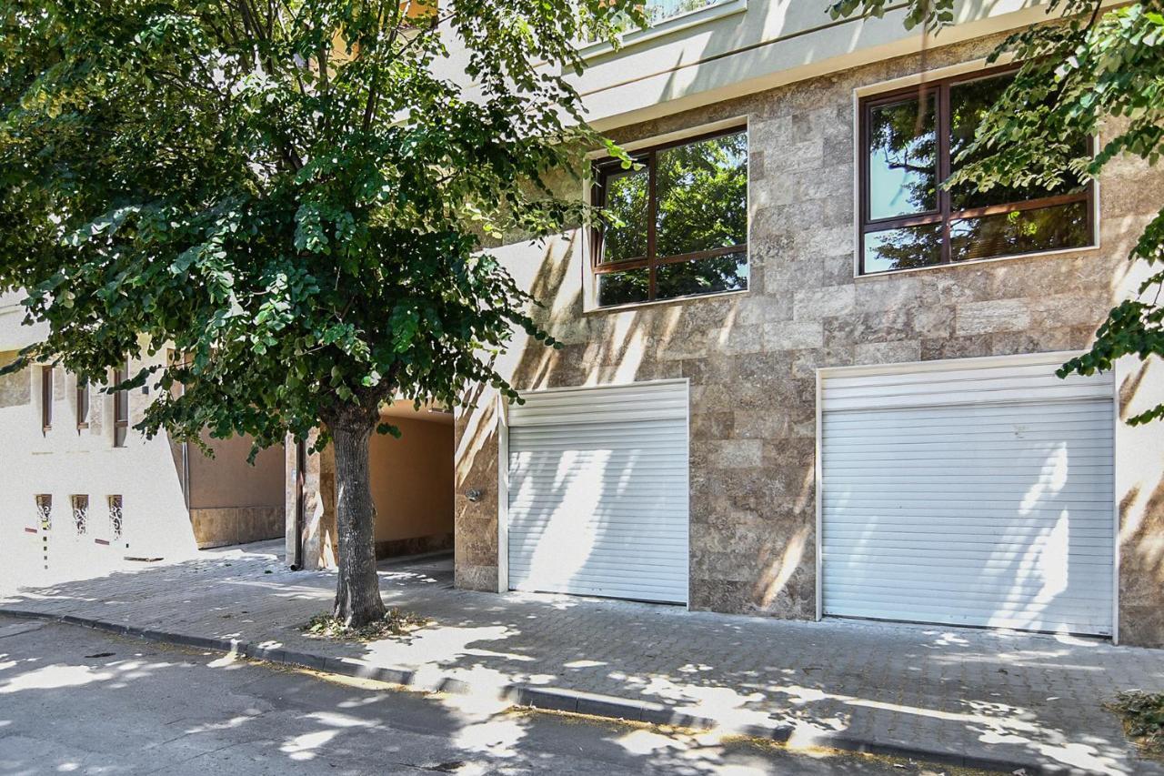 Cozy Flats Nearby Center Free Park Area Apartamento Varna Exterior foto